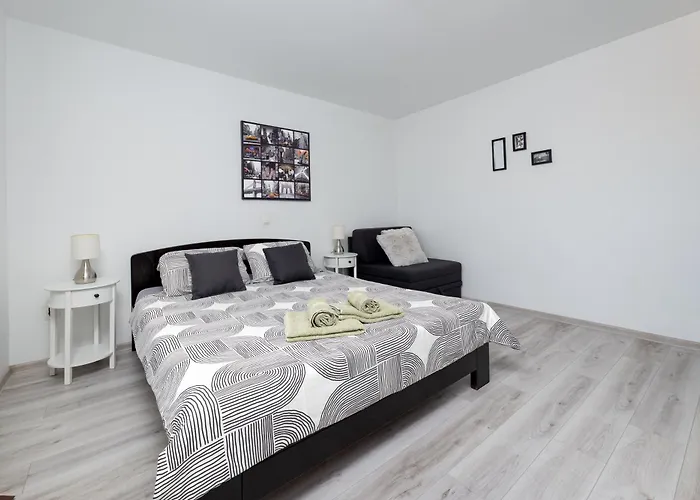 Apartment Kokolo With Sea View